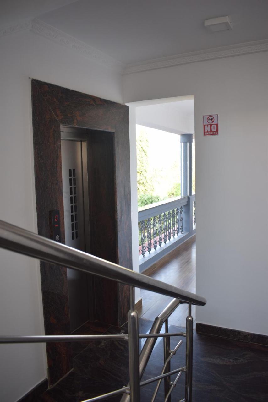 3 Stories Baga